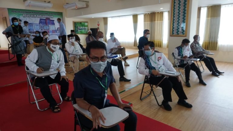 Pasangan "Manis" Lakukan Tes Kesehatan 2 WhatsApp Image 2020 09 07 at 10.19.42